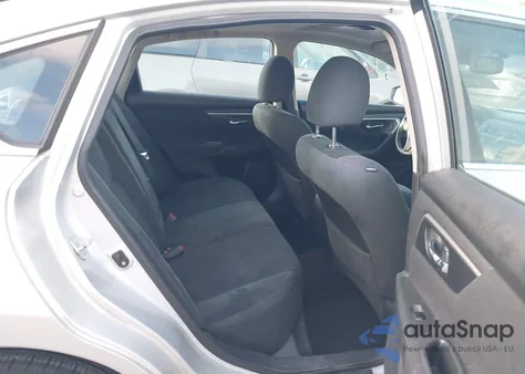 2015 Nissan Altima 2.5 Sv из США, поврежденный, VIN 1N4AL3AP5FC193204